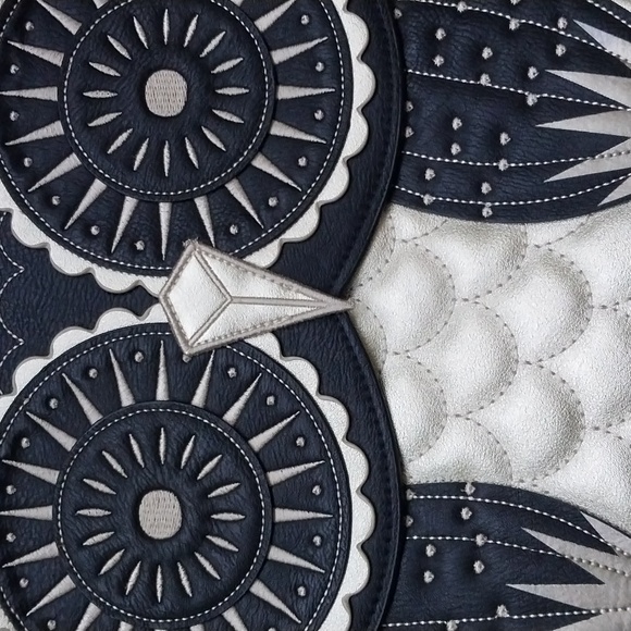 Loungefly Owl bag!  An amazing bag! Never used. - Picture 2 of 6